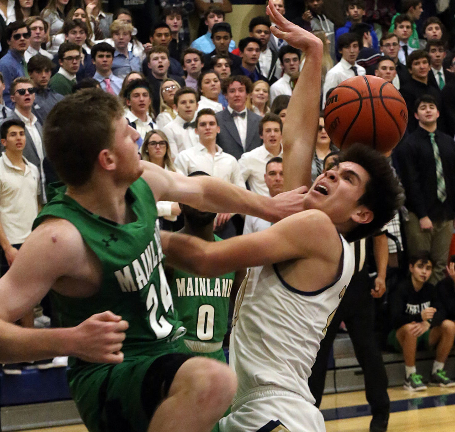 Holy Spirit Mainalnd boys basketball